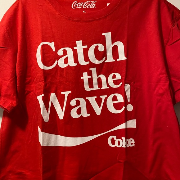 ⚫️ Coca Cola Catch the Wave tee - XL - cotton - Picture 4 of 6